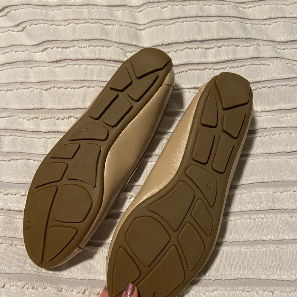 Nude Flats